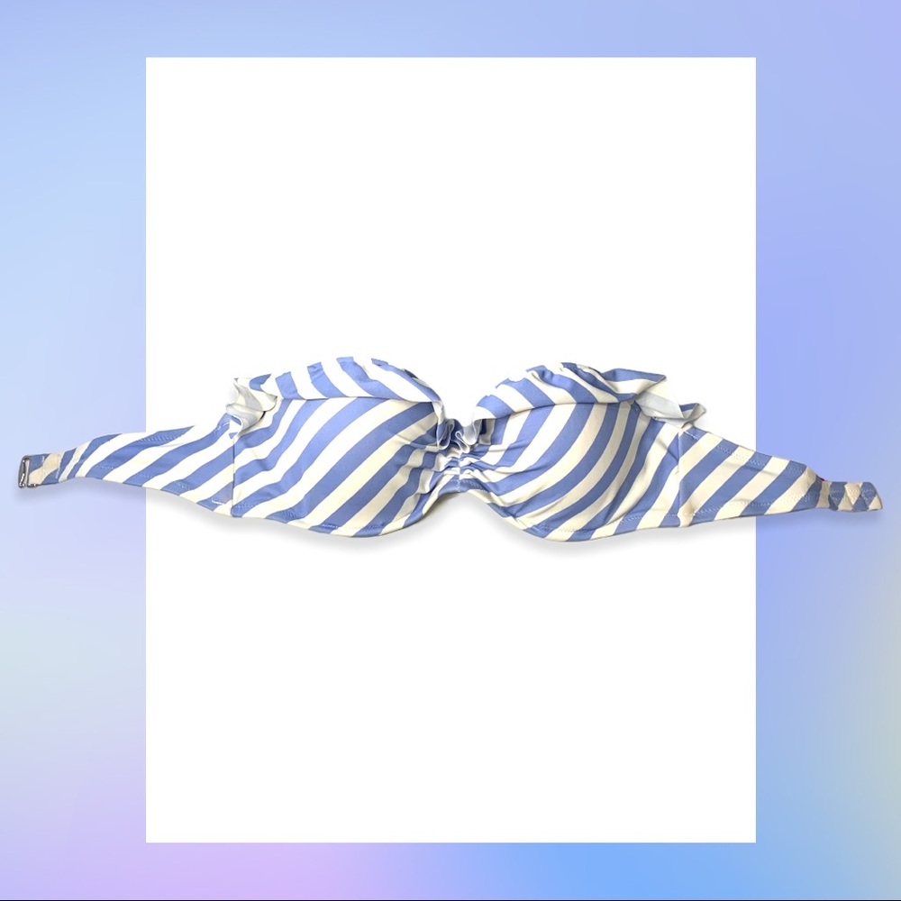 🐬BLUE🐬Striped Victoria Secret Ruffled Bikini Top